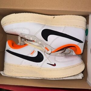 Nike Air Force 1 LV8 Shoes